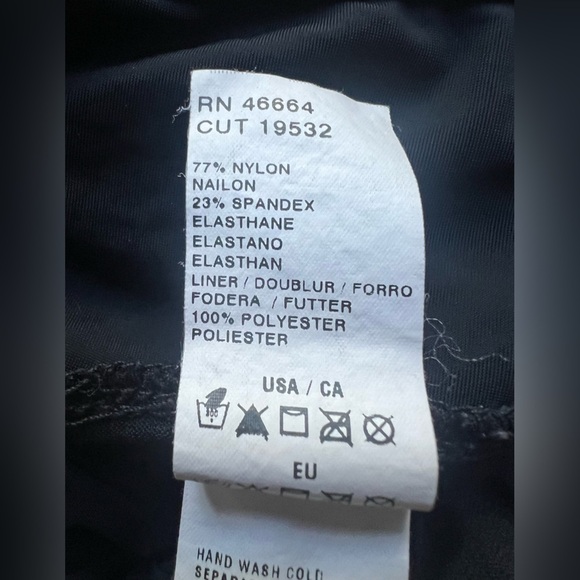 Vintage Guess ruffled bust halter swim dress in black. Size M - Picture 11 of 12